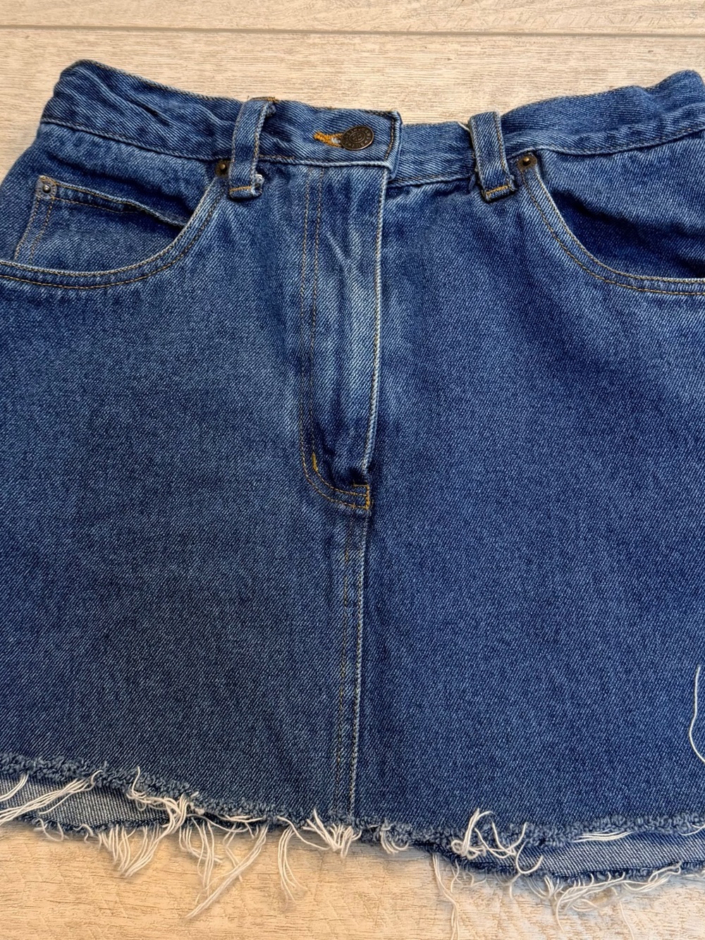 Vintage bill blass Denim Frayed-Hem Mini Skirt